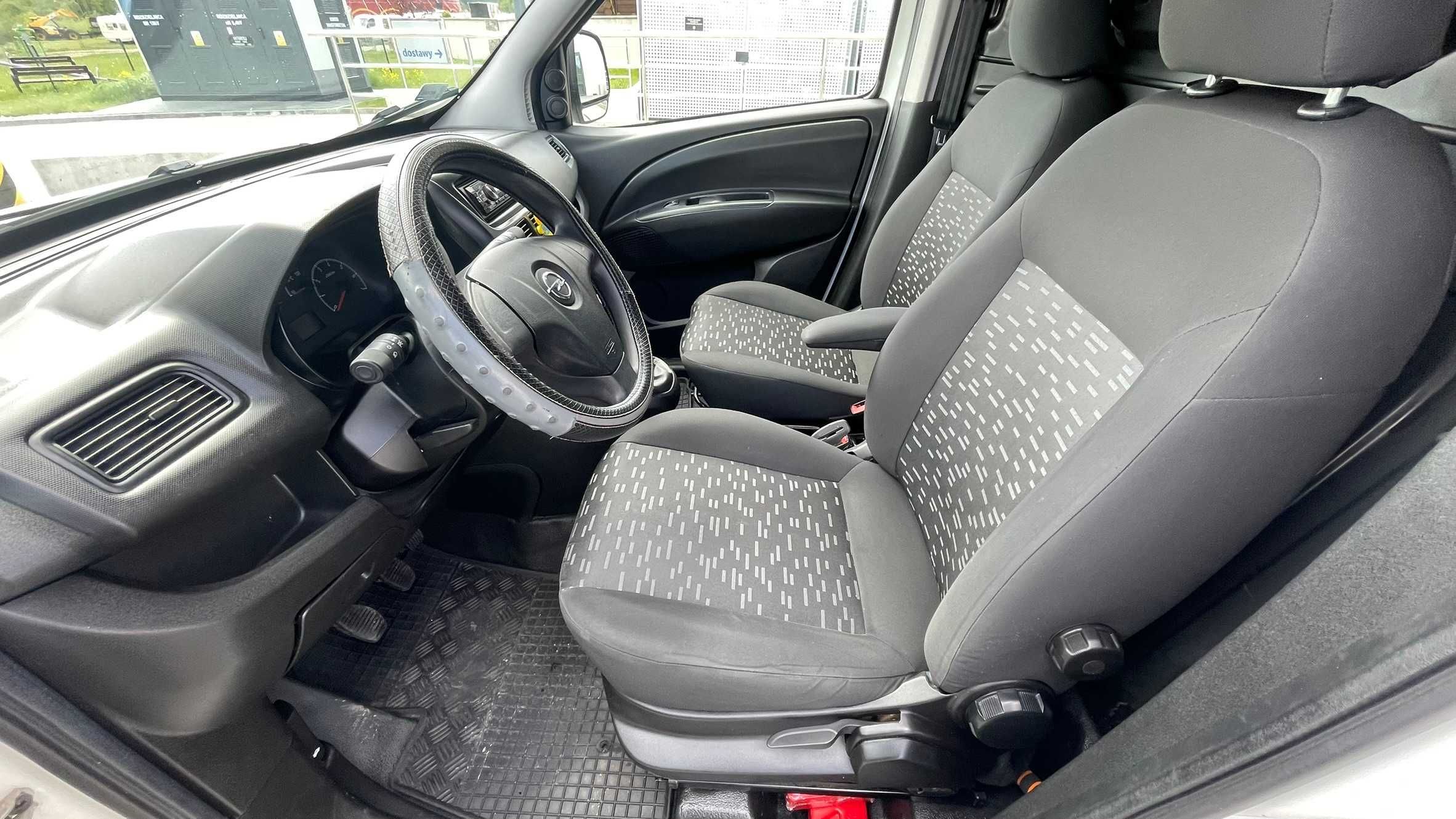 Opel Combo D Van VAT 1 serwisowany salon PL 2017r
