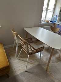 Stół jadalniany z białym blatem - IKEA.