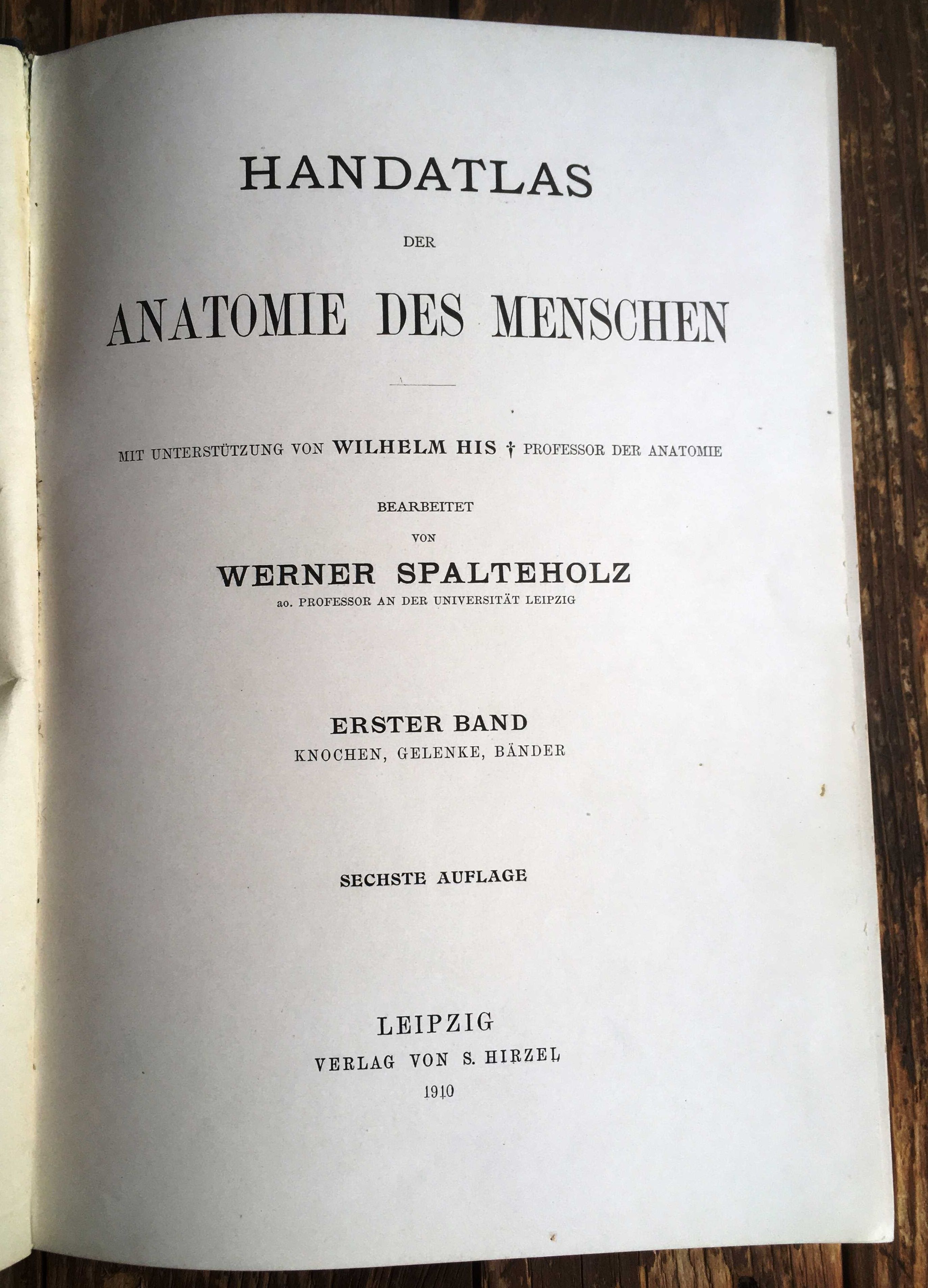 Антикварная книга. Лейпциг. 1909 год. Анатомический атлас. 3 тома.