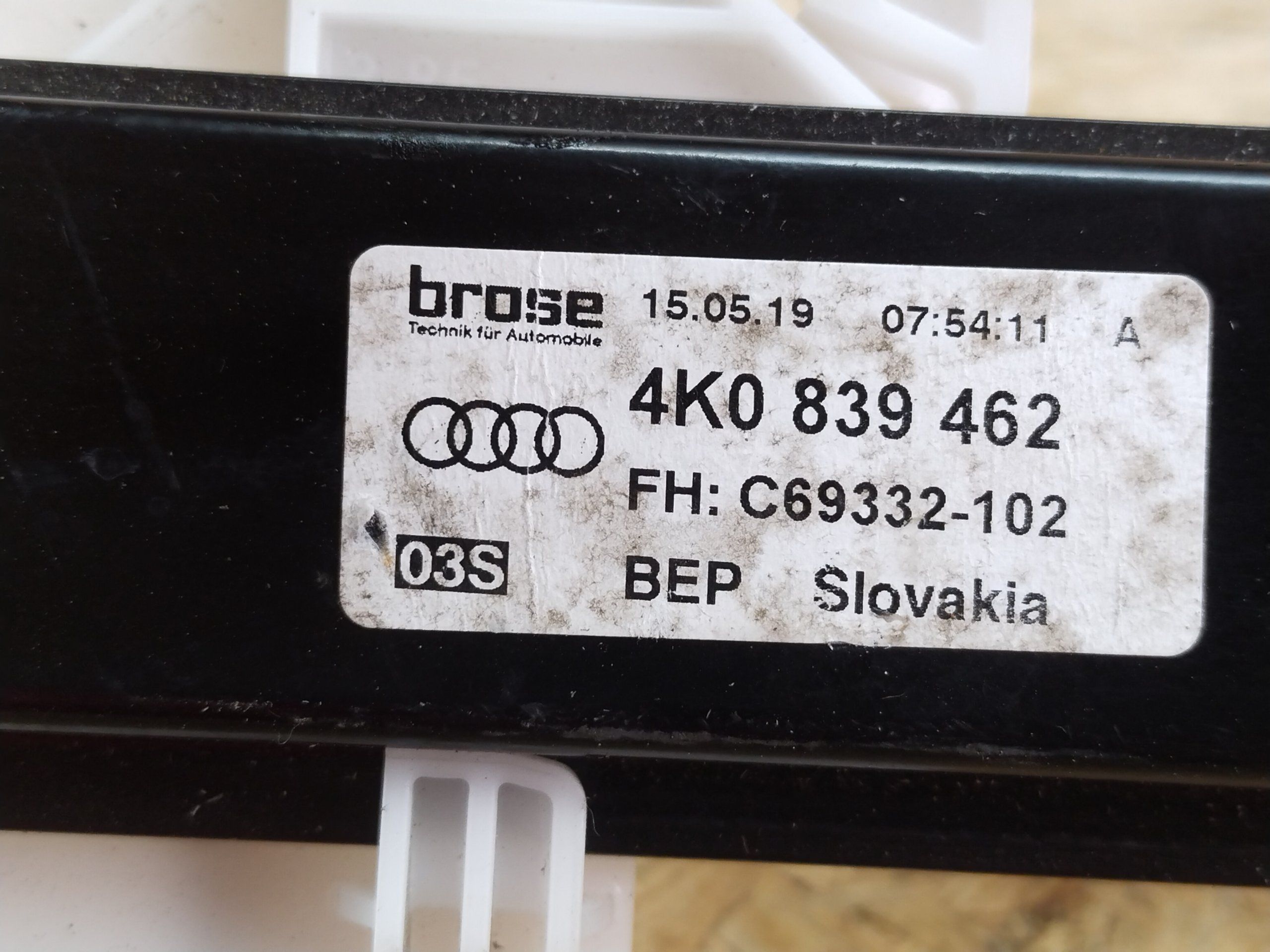 Audi A6 C8 2018- стеклоподъемник двери задней правой 4K0839462