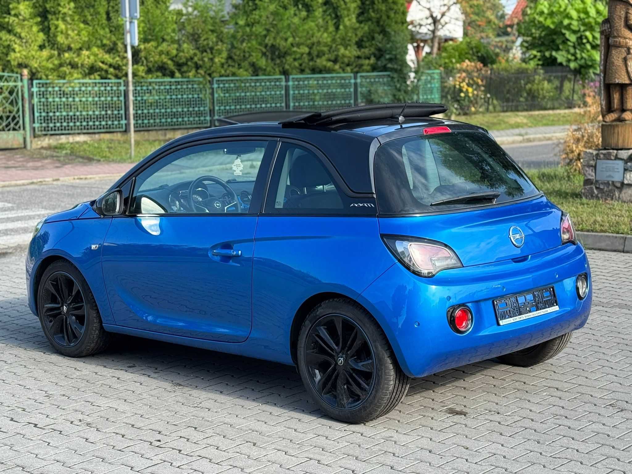 Opel Adam zadbany z bogatym wyposażeniem