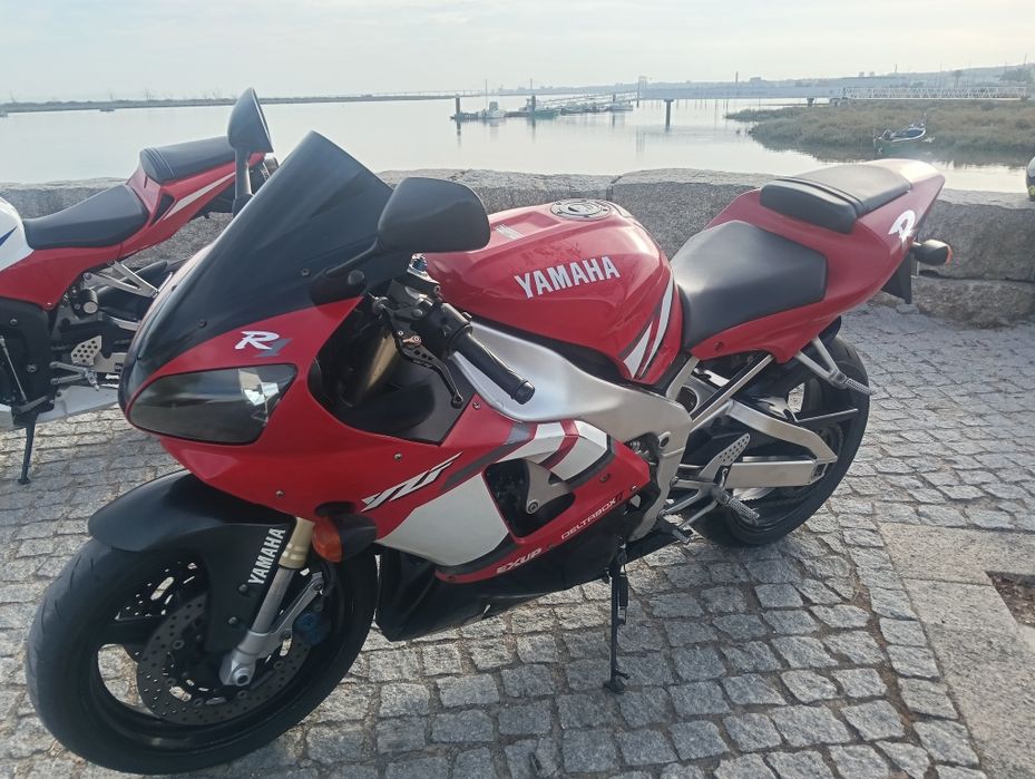 Vendo Yamanha R1 2002