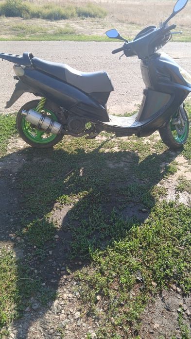 Продам скутер НТ150-3А