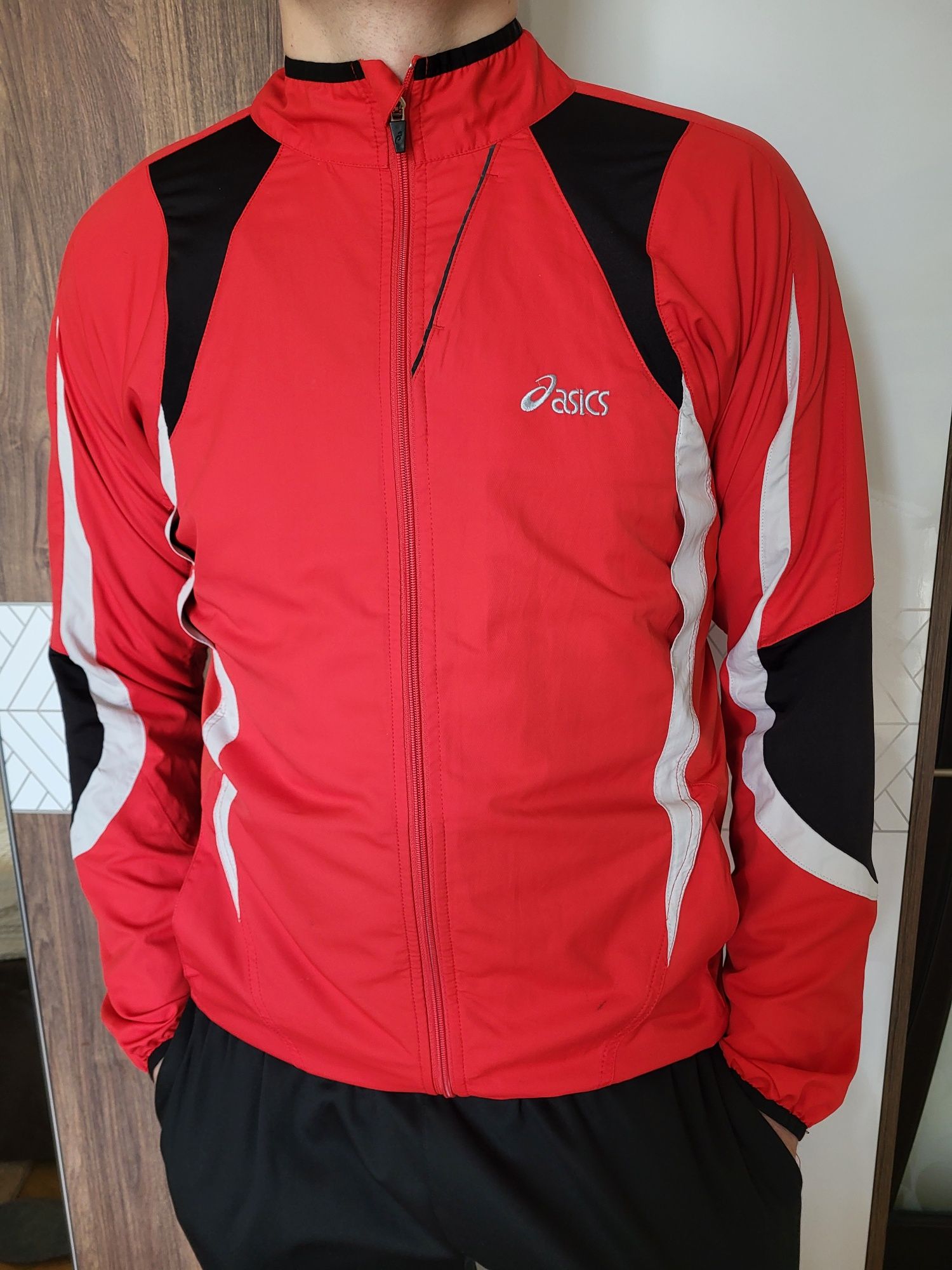 Вітровка Asics, бігова кофта, куртка Асикс