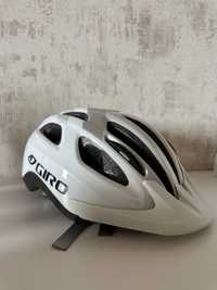 Велосипедний шолом Giro Skyline