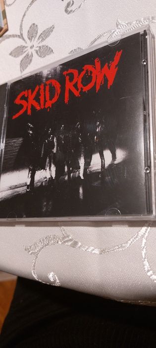 Skid ROW *skid row*Iwyd.