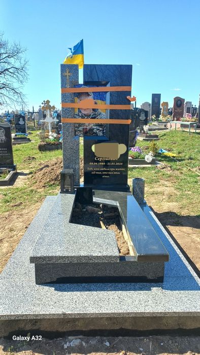 Памятники для полеглих Героїв. Військові памятники.