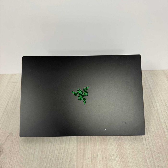 Razer Blade 15 RZ09-0410 2K 165Hz i7-11800H 16GB SSD 256GB RTX 3070