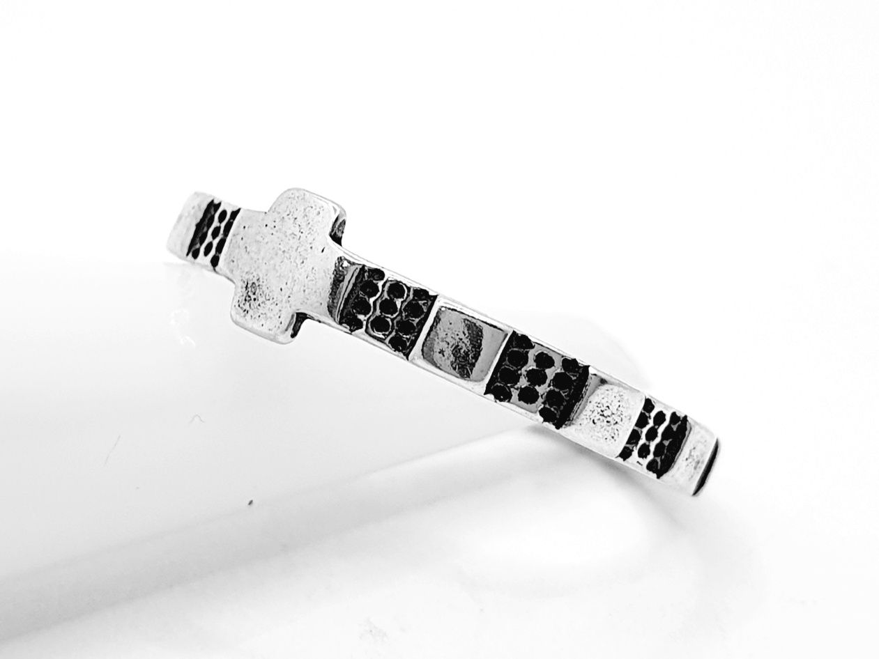 Obrączka srebrna pr.925 różaniec r.17