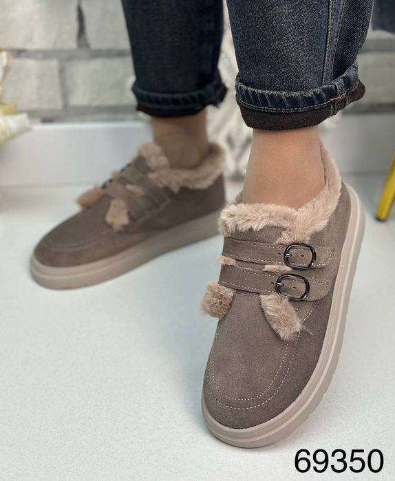 Жіночі шкіряні зимові анатомічні черевики в кольорах