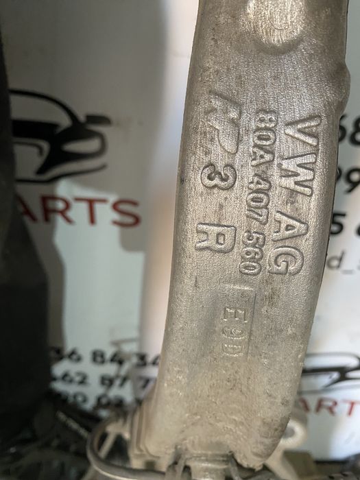 Цапфа Ричаг Піввісь Audi Q5 80А