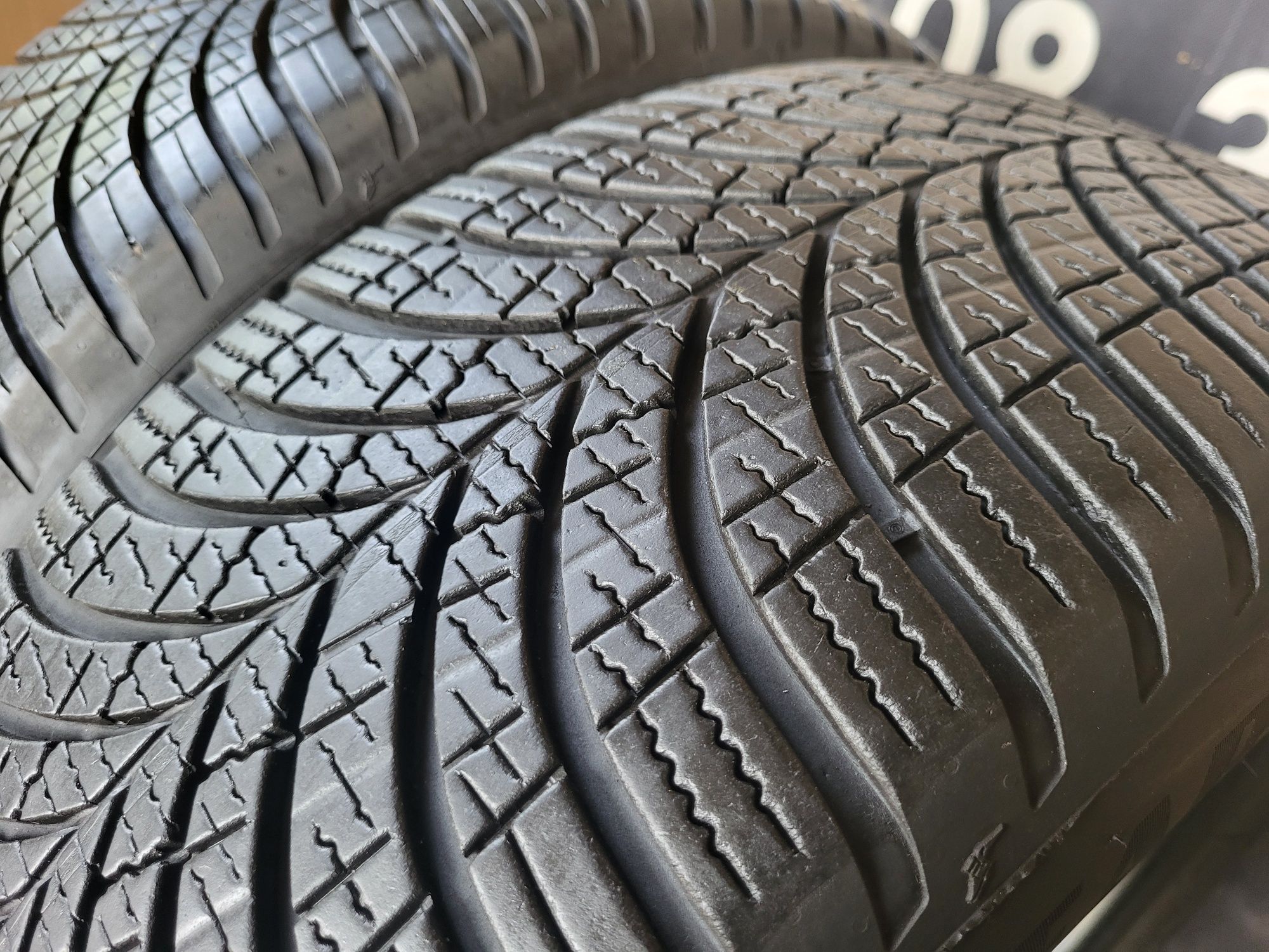 Opony wielosezonowe 205/55/16 Goodyear 20rok 6,8mm