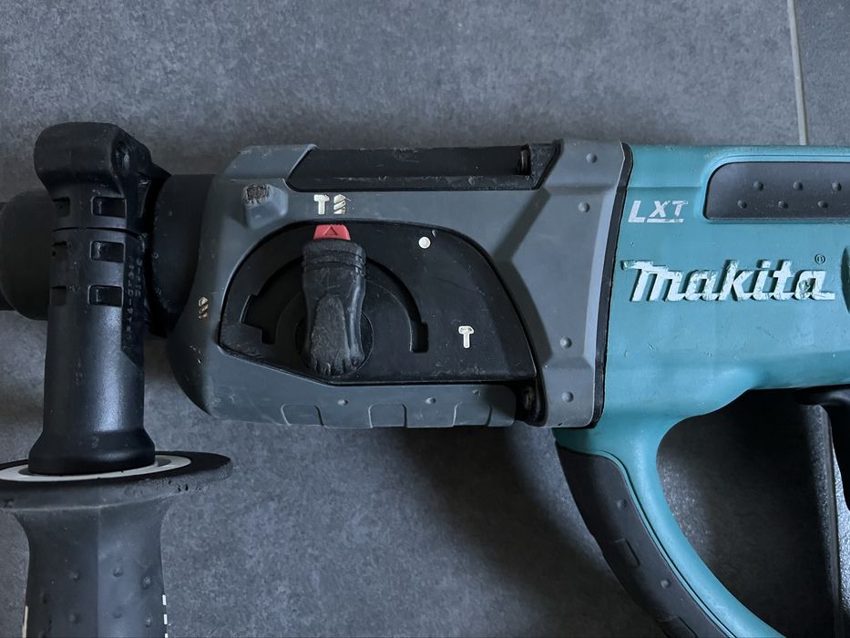 Акум.перфоратор Makita DHR 202+АКБ 5.0Ah