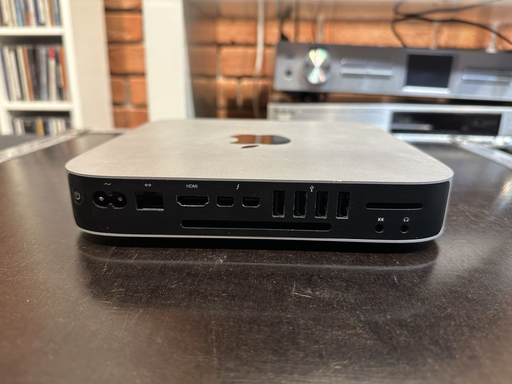 Apple Macmini i5 4 ramu SSD 500 Gb (A1347)