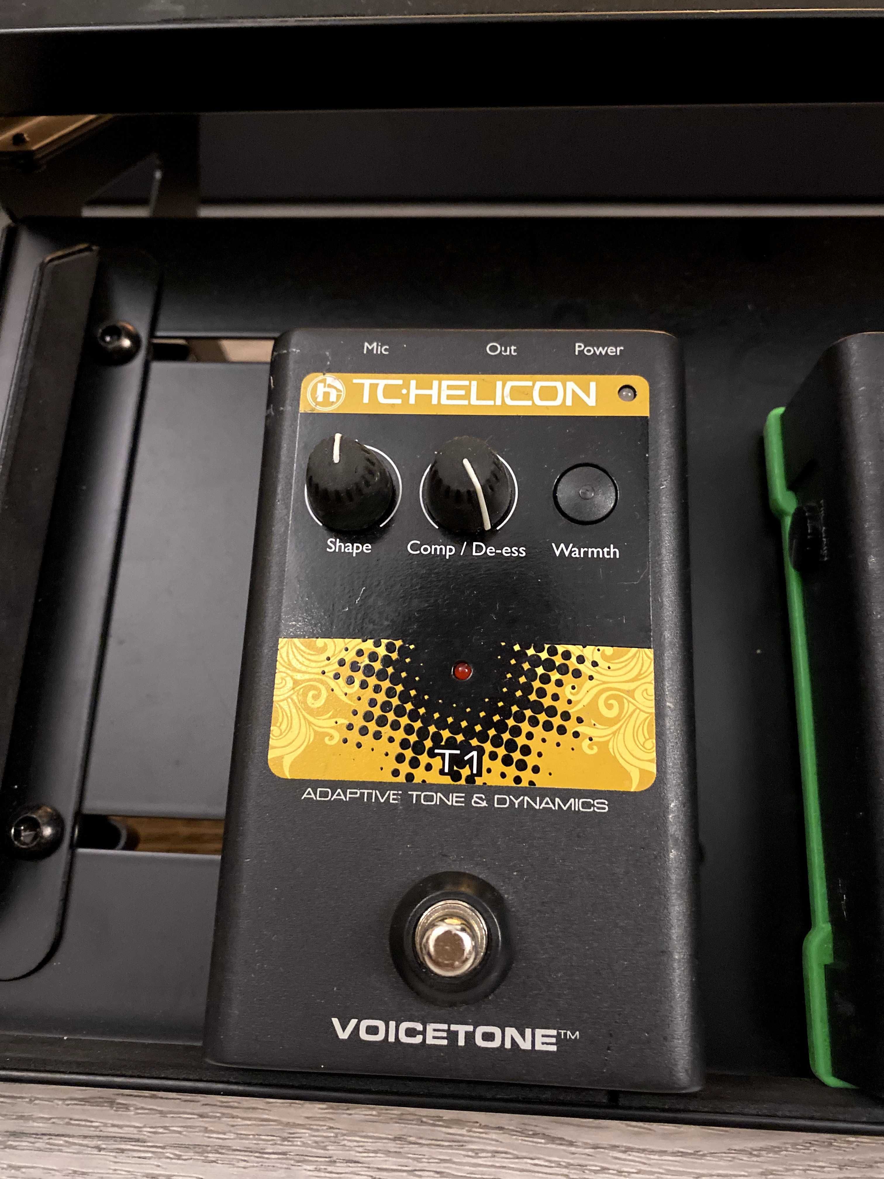 Pedais FX para Voz - TC HELICON VoiceTone - ÓPTIMO ESTADO