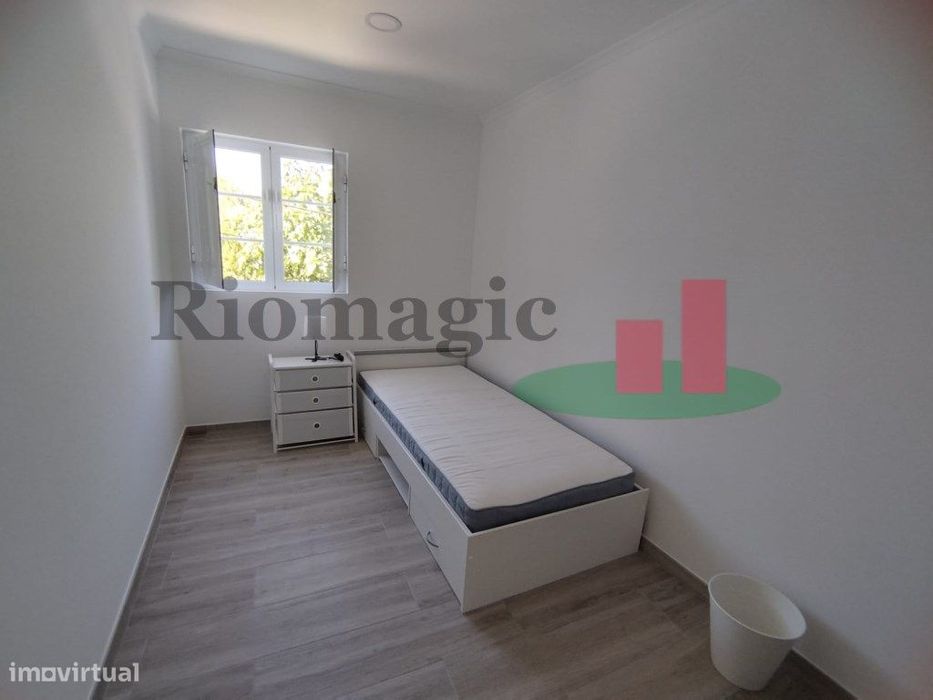 Quarto para Arrendar no Centro de Rio Maior _ ESTUDANTES