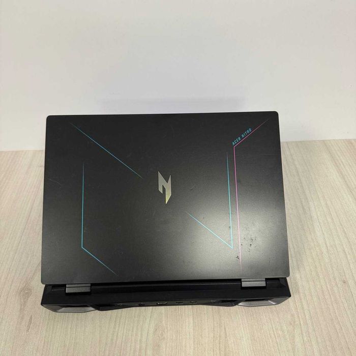 Acer Nitro 16 AN16-41 2K 165Hz Ryzen 9 7840HS 32GB SSD 1TB RTX 4070