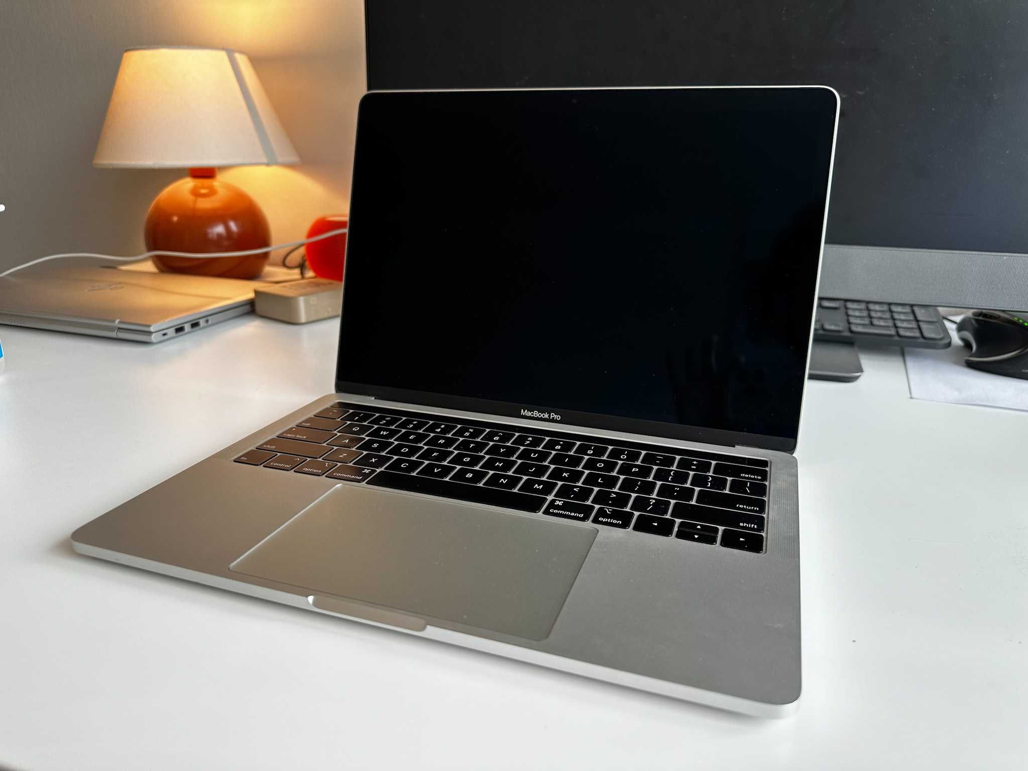 MacBook Pro 13' 2019 i7 16GB/500GB