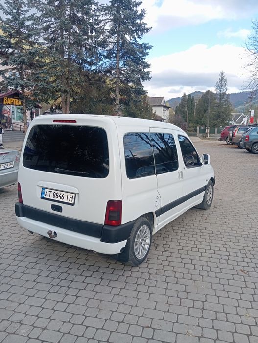 Пежо партнер пасажир