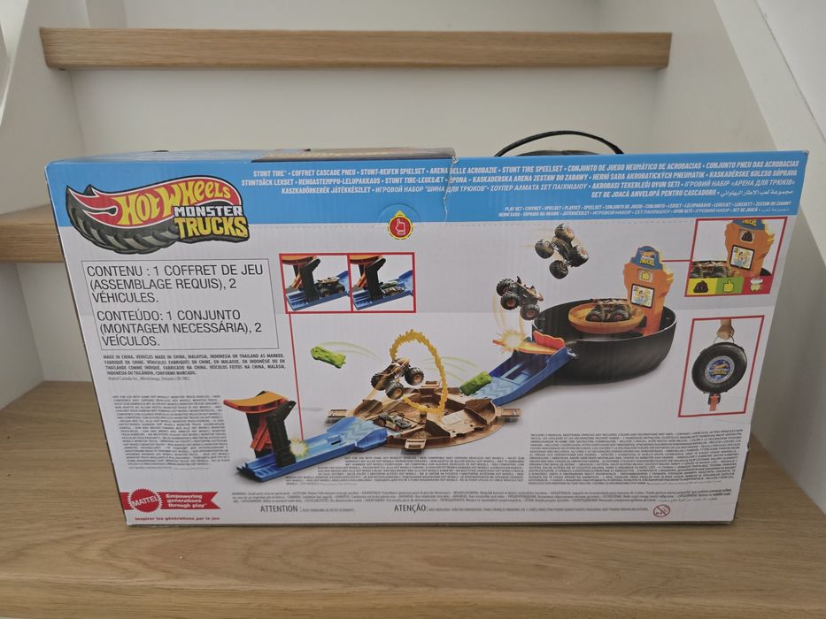 Opona hot wheels. Szybkie autka. Monster Truck Kaskaderska Opona