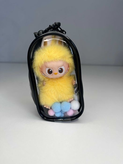 Czarne Etui Ochronne dla Labubu – Pin For Love | Pokrowiec na Figurkę