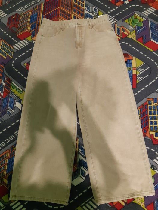 Baggy jeans desert color