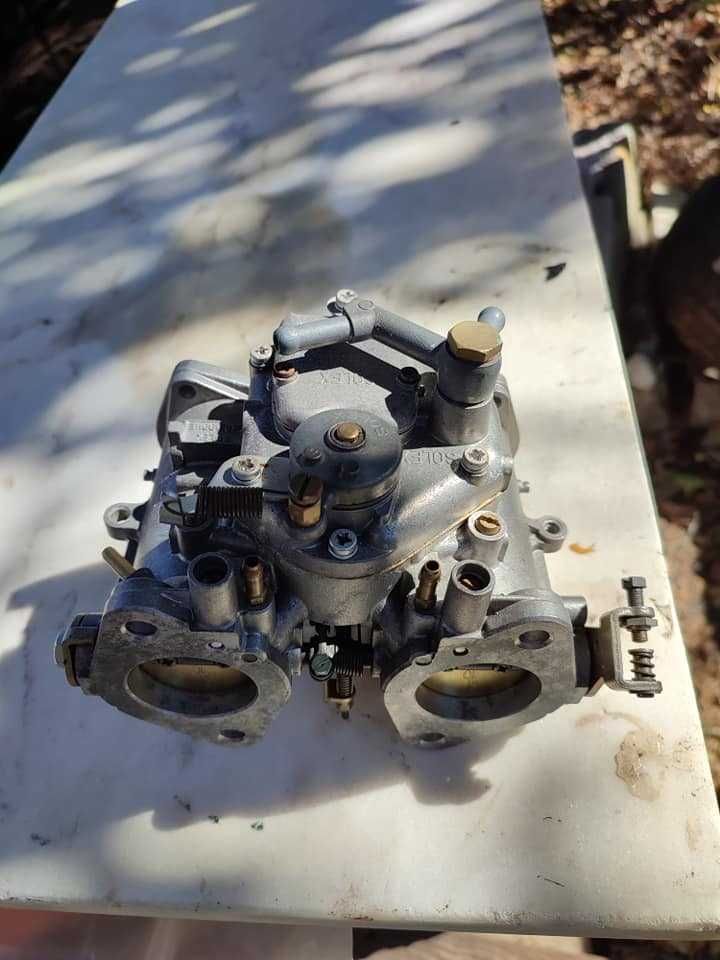 Carburador duplo SOLEX 40