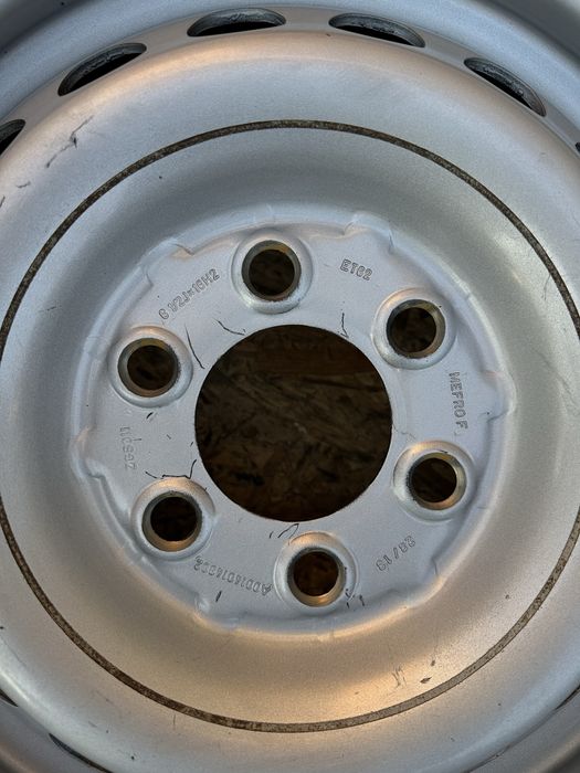 Диски6/130 R16 ET62 цо(діа)84.1 титани диски