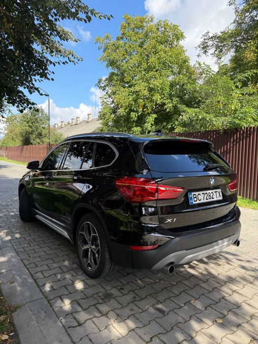 Продам автомобіль BMW x1 f48 2.8i xDrive