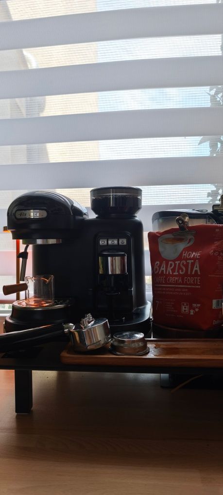Ekspres kolbowy Ariete Vintage 1318/00 Espresso Moderna – jak nowy!