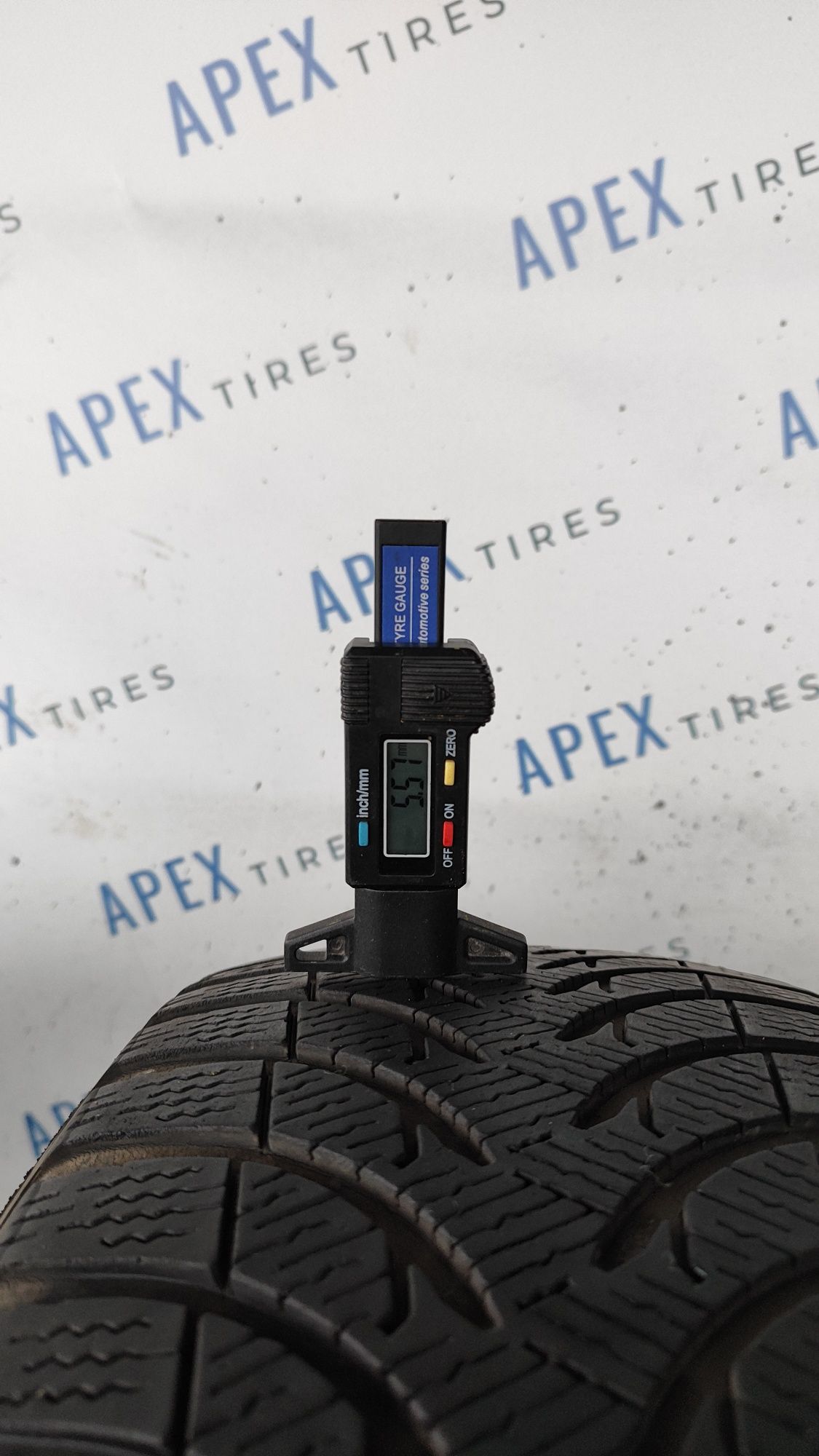 Зимові шини Michelin 215/60 R16 215*60 16 Alpin A4