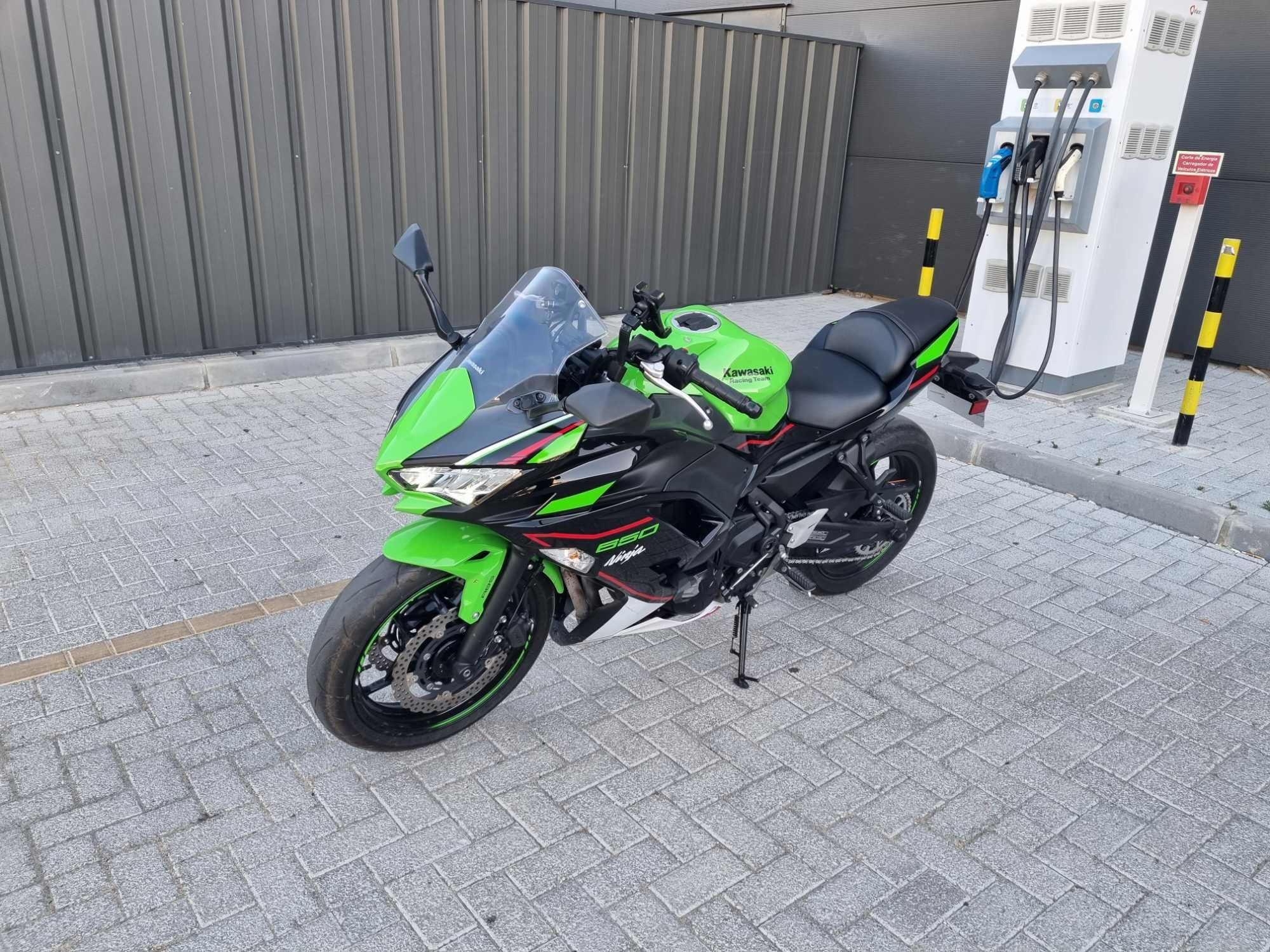 Kawasaki Ninja 650 KRT ABS de 2022