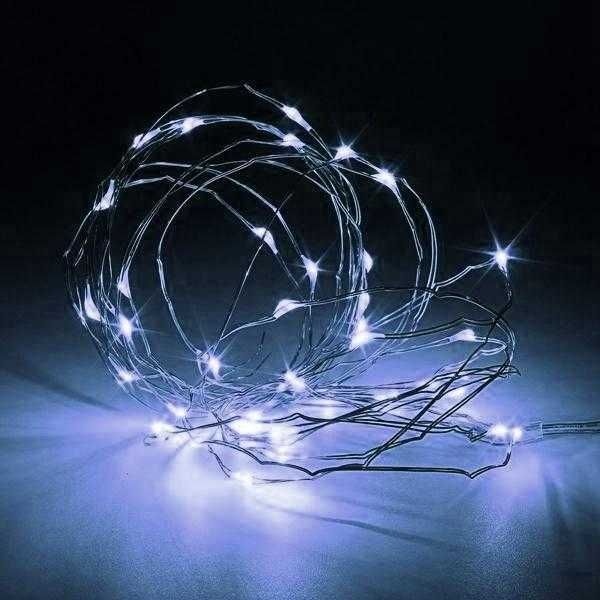 Lampki dekoracyjne na druciku na baterie 50 LED białe zimne