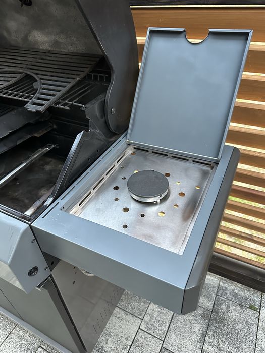 Grill gazowy Silvertree K113BCC3