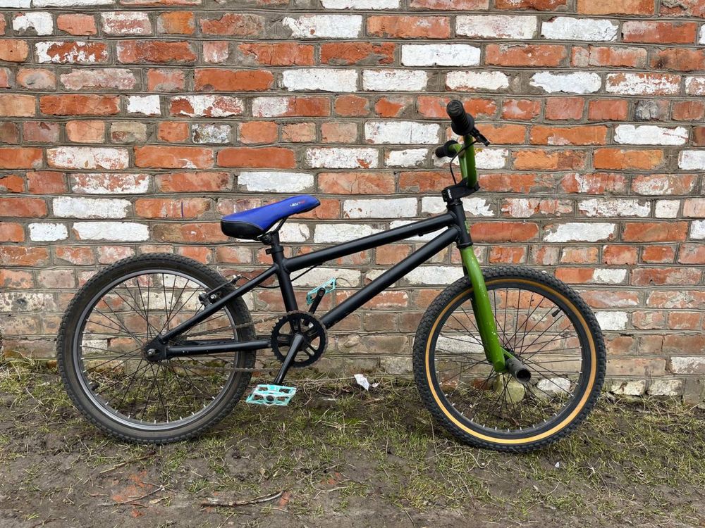 Велисопед giant bmx трюковий