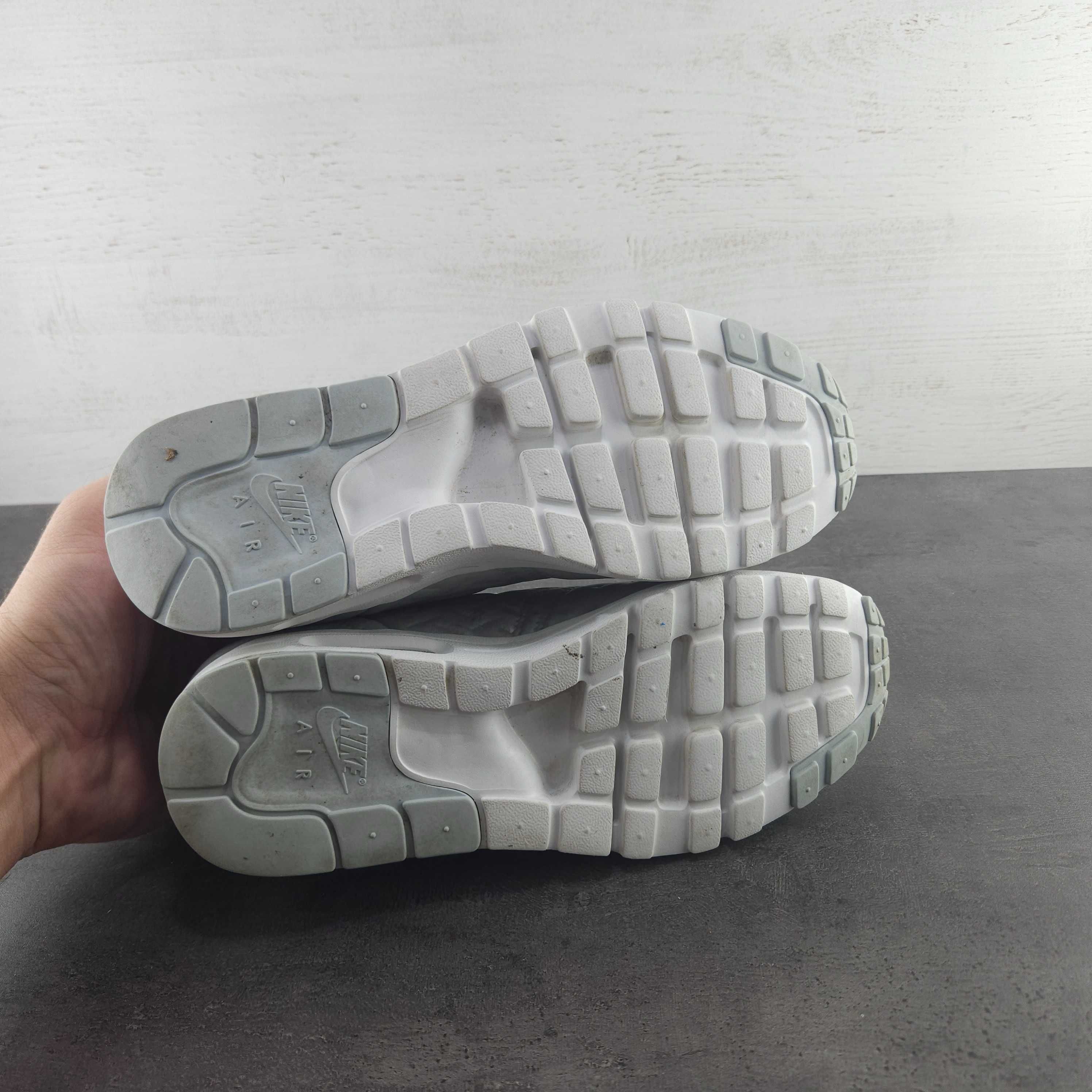 Кроссовки Nike Air Max 1 Premium 'Metallic Silver' Размер 39