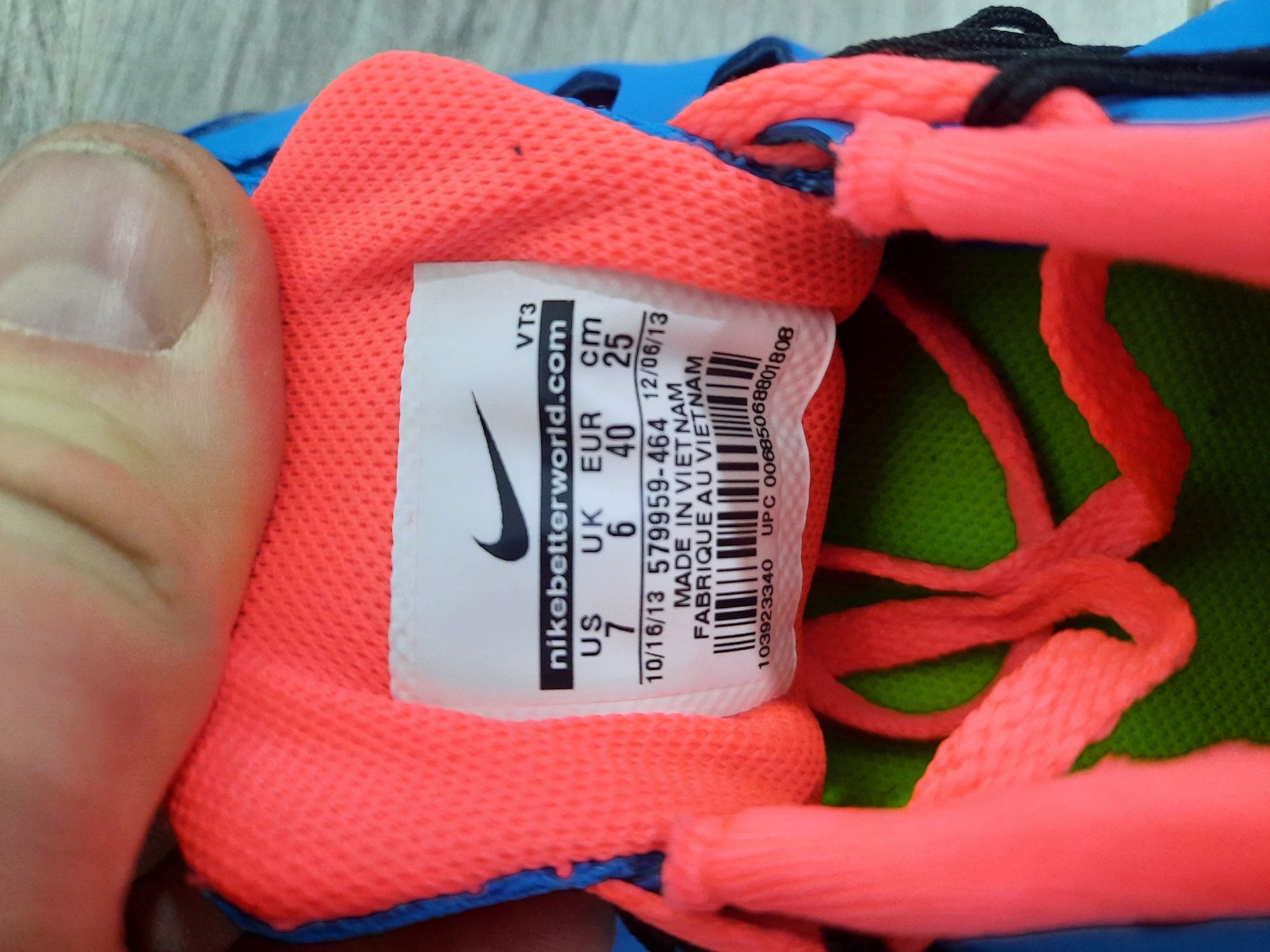 Кросівки NIKE Nike free 5.0  розмір EUR 40