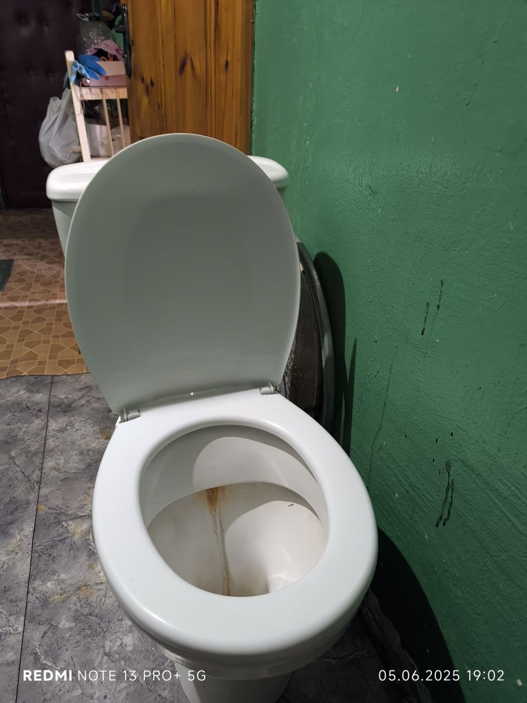 Унітаз б/В з бачком