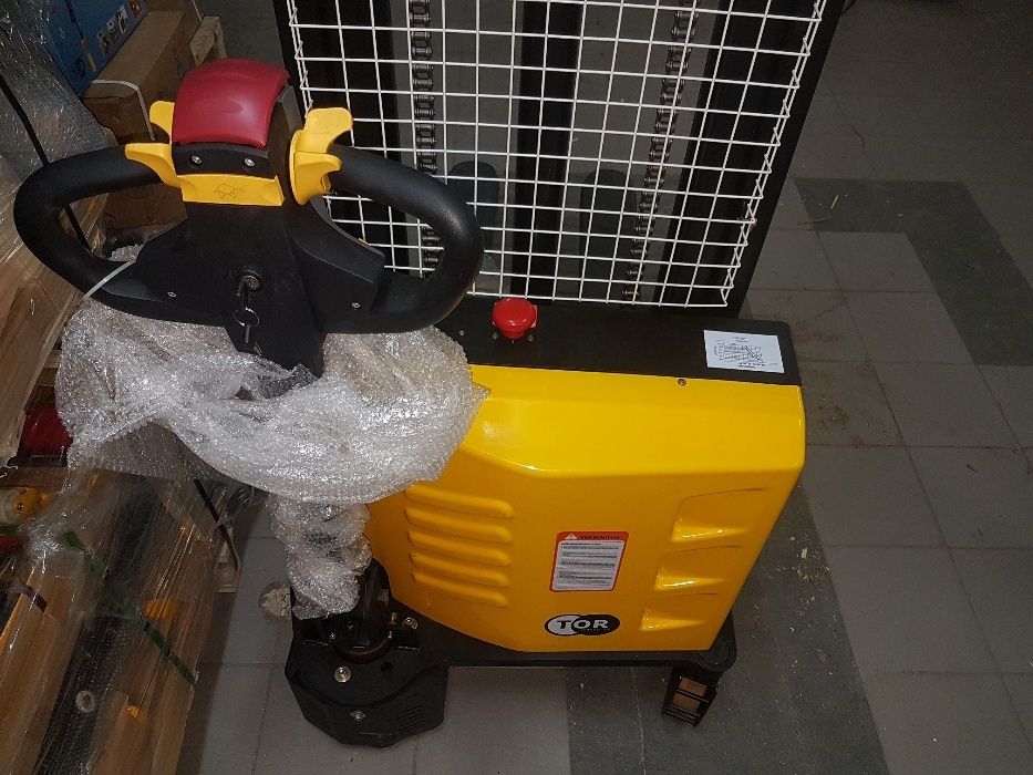 Wózek paletowy elektryczny 1,5T 3,3M WS15H-3300