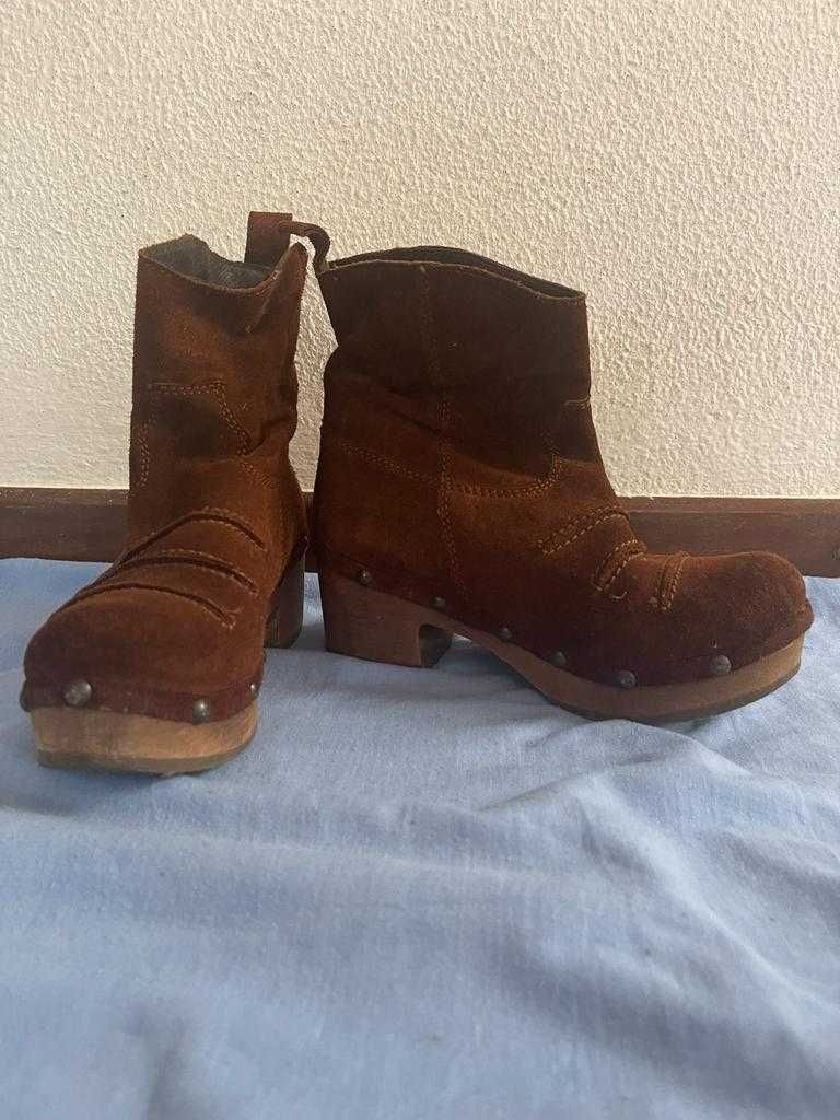 Botins Camurça Castanho