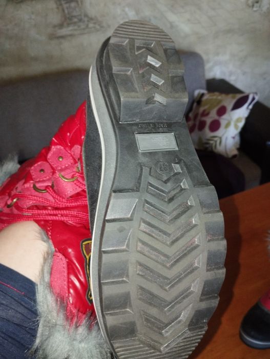 Продаются зимние сапоги