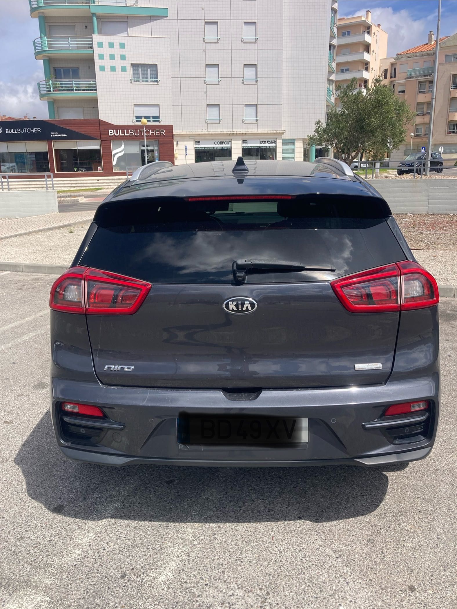 Kia e-niro, 204  64KWh