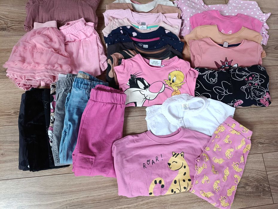 Zestaw ciuszkow 110/116 stan bardzo dobry