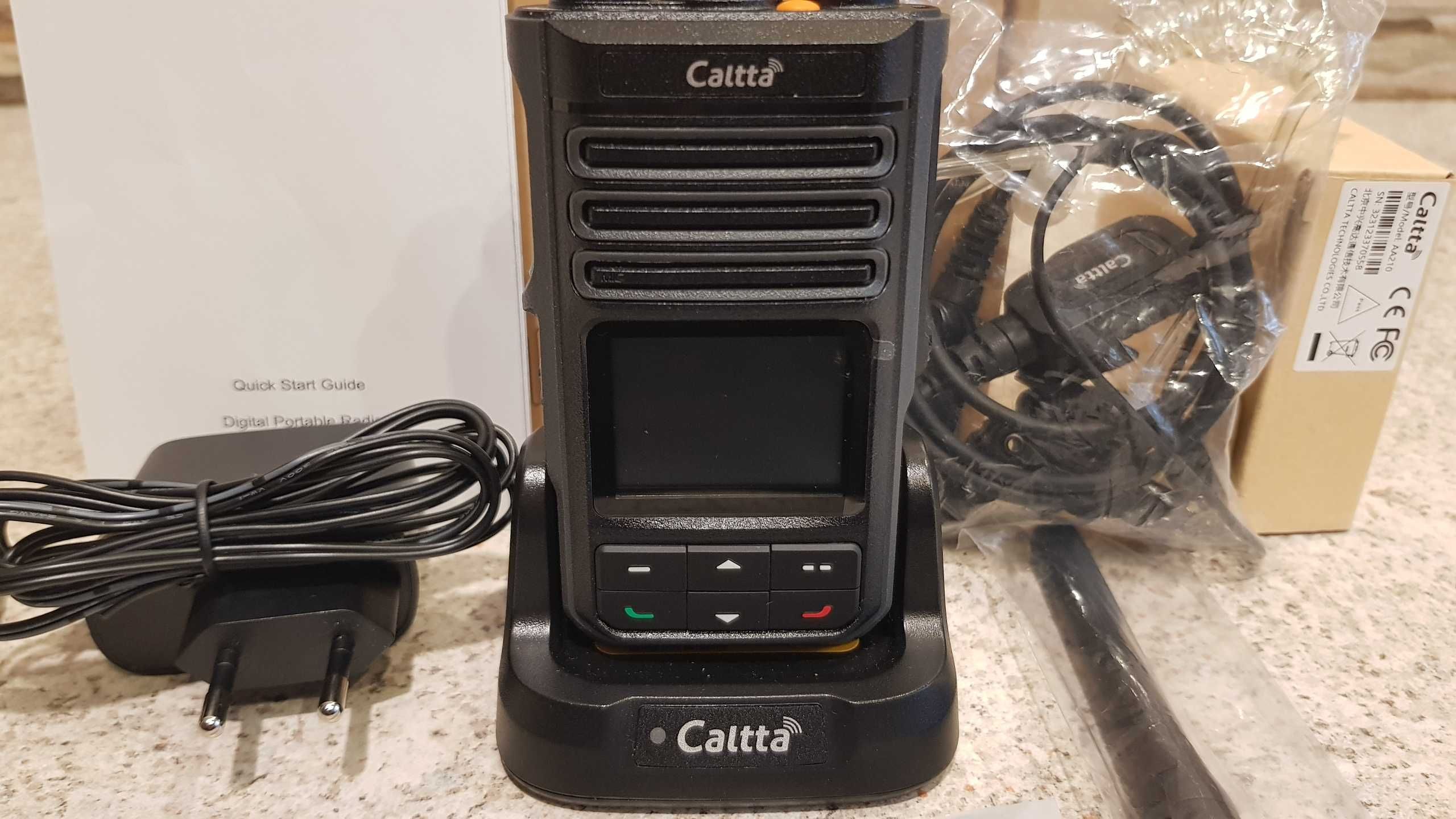Комплект рація Caltta PH660UHF + гарнітура Caltta AA210