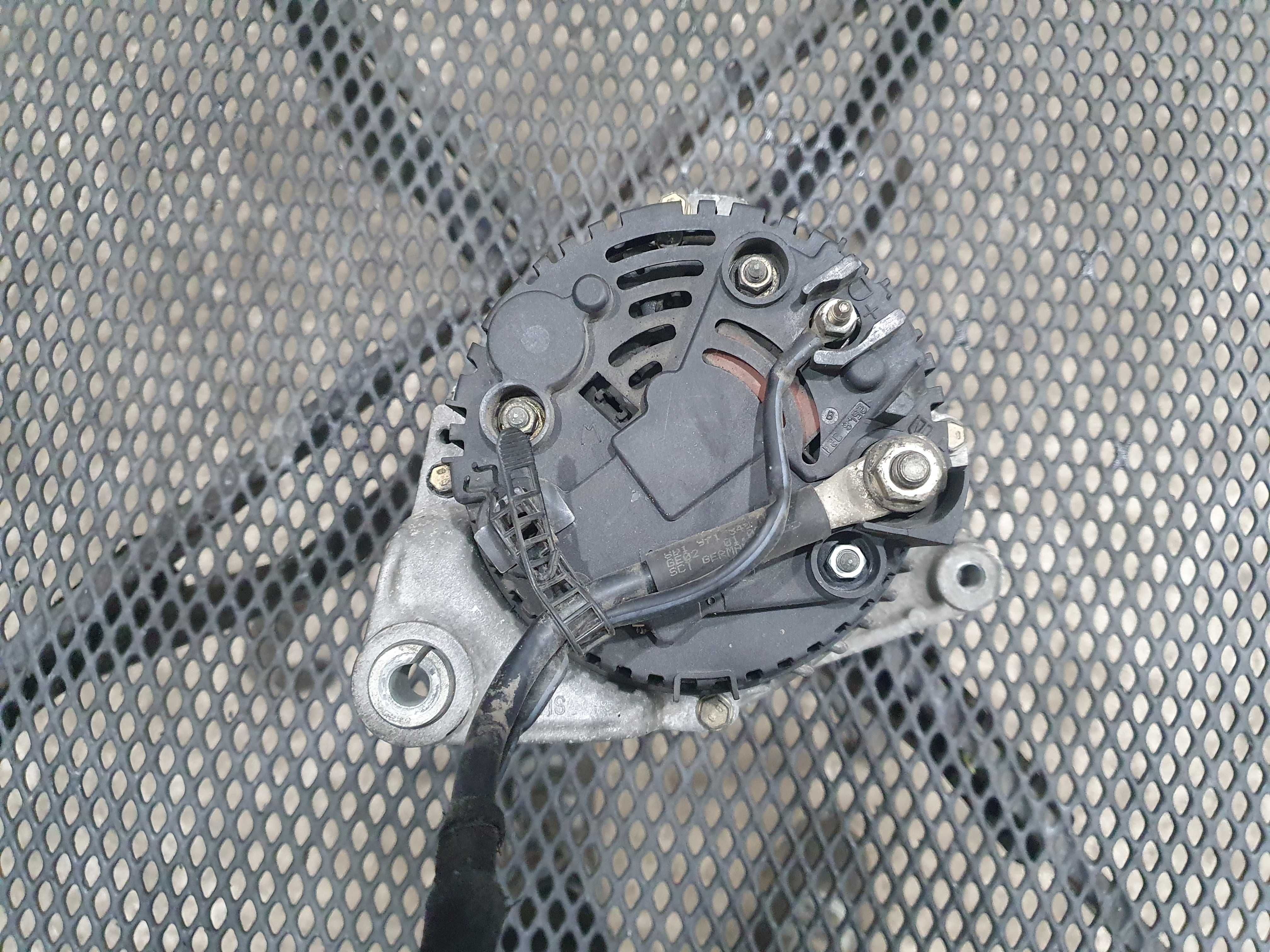 Alternator Vw Passat b5 1.6 benzyna AHL