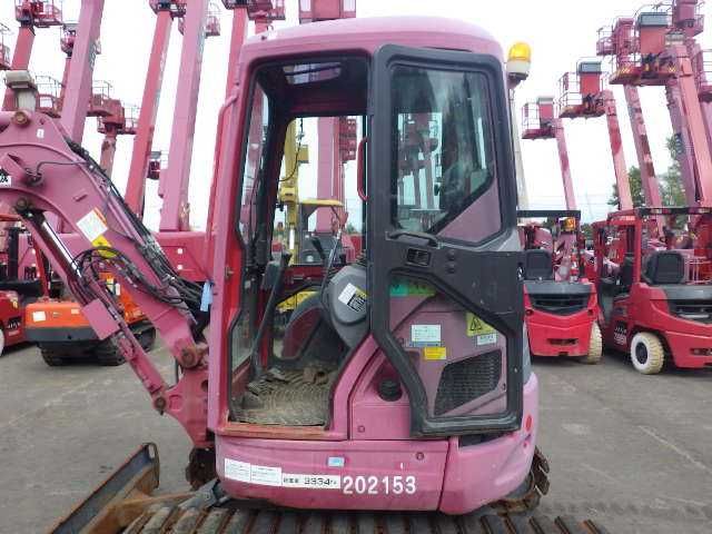 Гусеничный экскаватор Kubota U-30-5 с кабиной