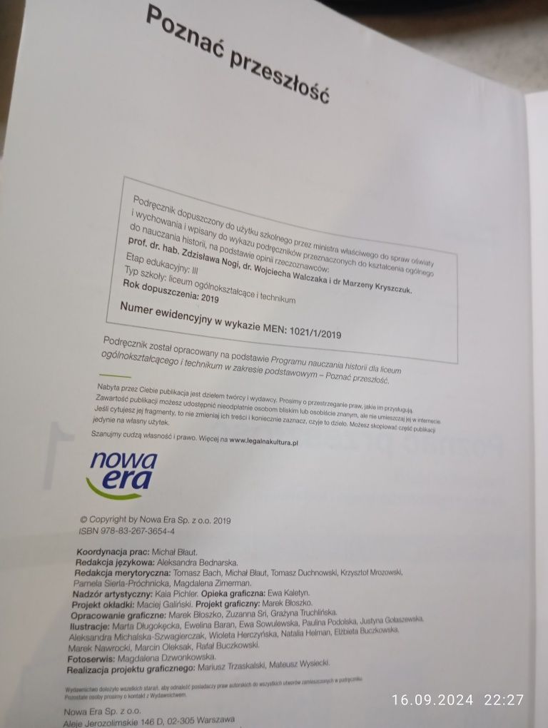 Poznać przeszłość 1 nowa książka w bardzo dobrym stanie plus do tegoer