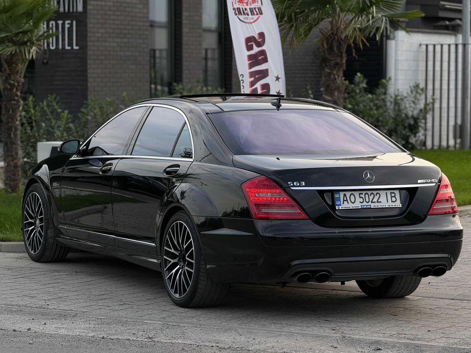 Mercedes-Benz S63 AMG