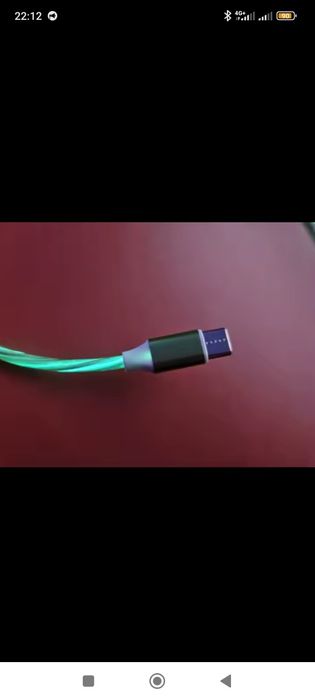Неоновый ! USB type-c кабель для зарядки , очень эффектно смотрится ,