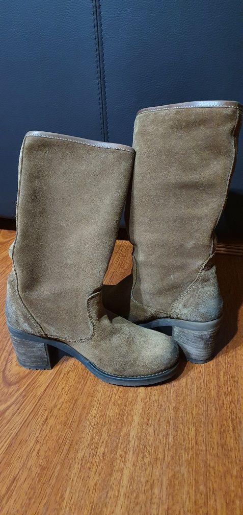 Botas camel totalmente Pele